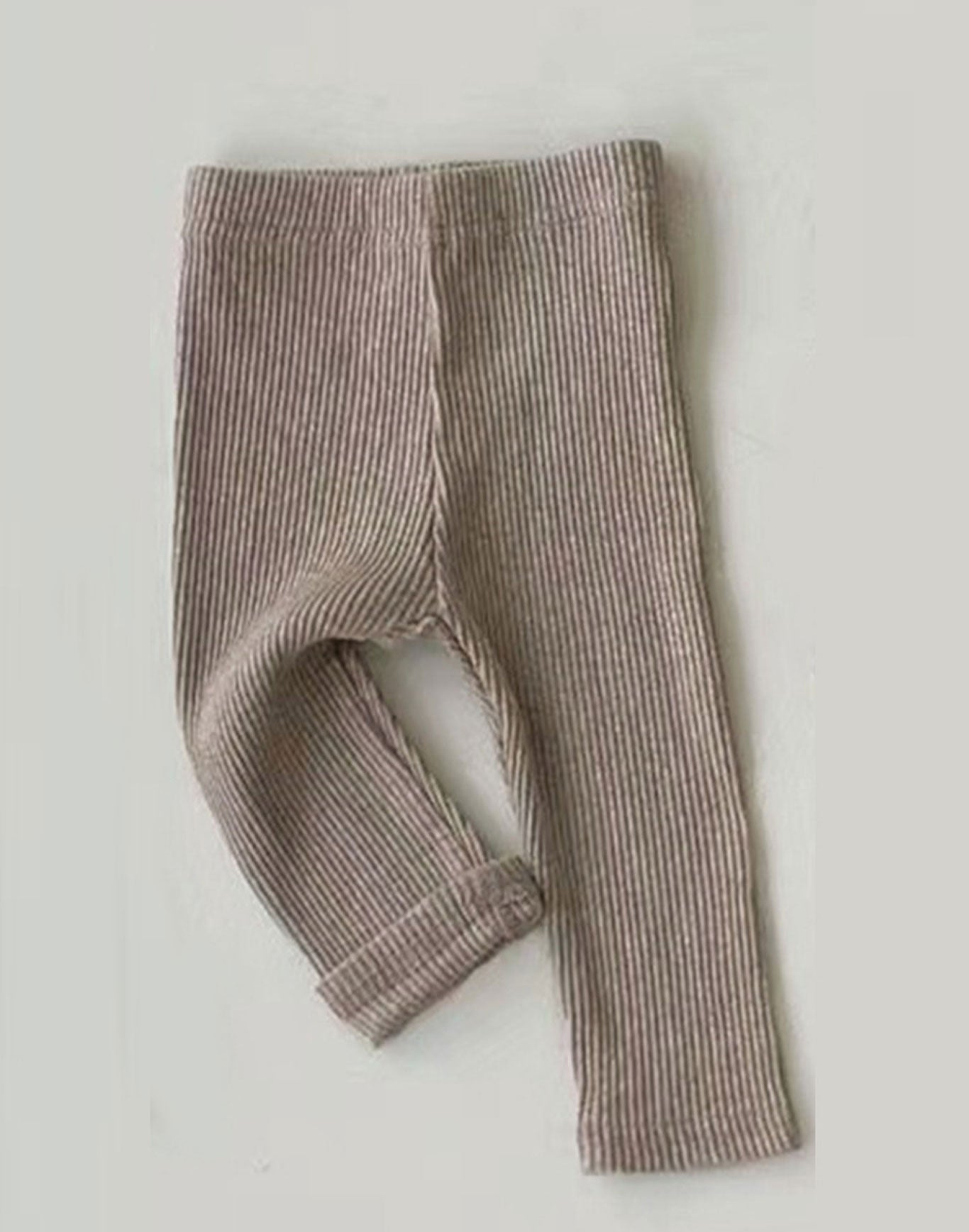 Annie & Charles® Leggings aus Bio-Baumwolle in warmem Braun – weiche Ripp-Leggings für Babys und Kinder mit perfekter Passform.