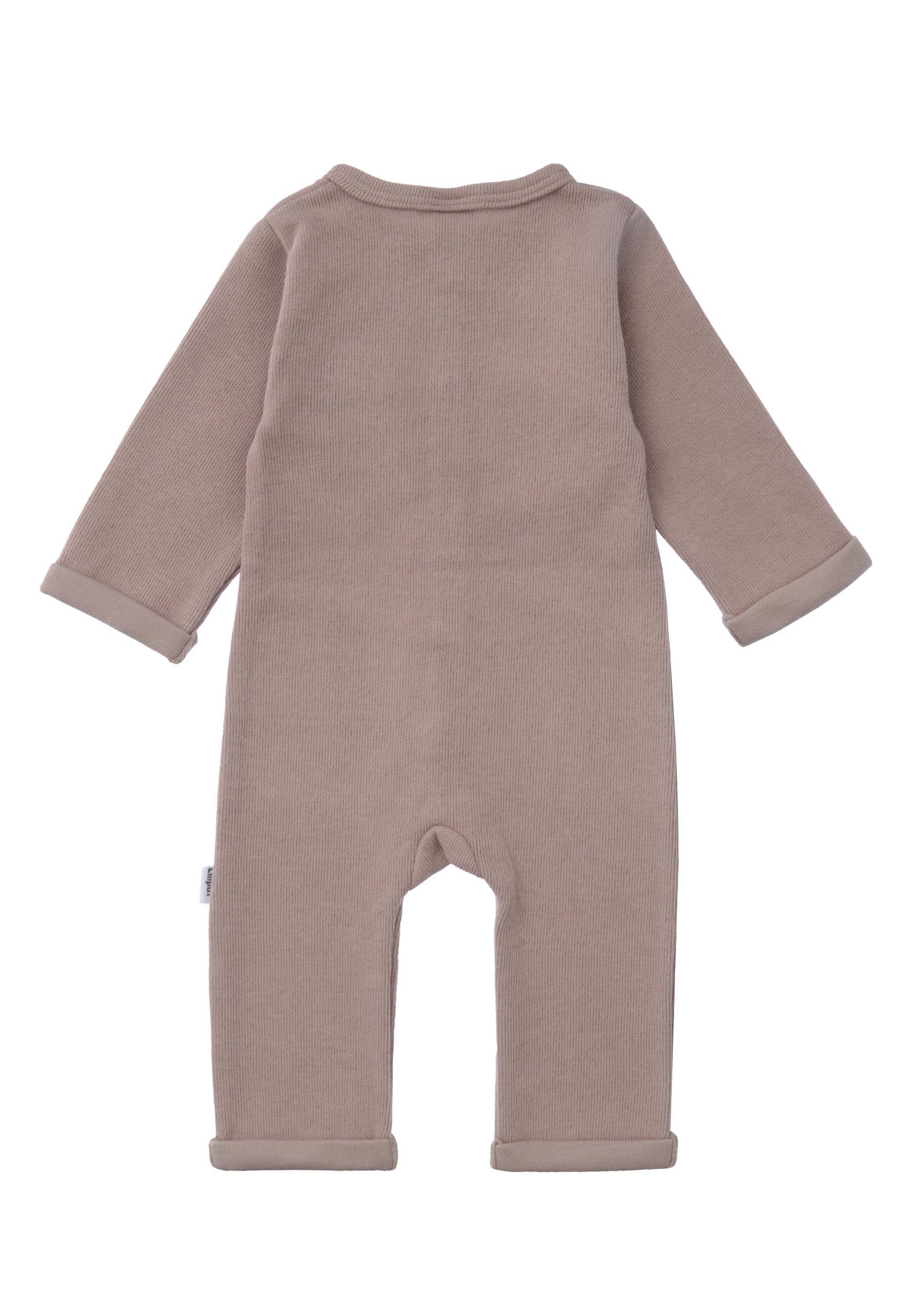 Brauner Baby Overall aus Rib-Strick, leicht elastisch und angenehm weich, Knöpfe vorne, ideal für Alltag, Spiel und Wohlfühlen.