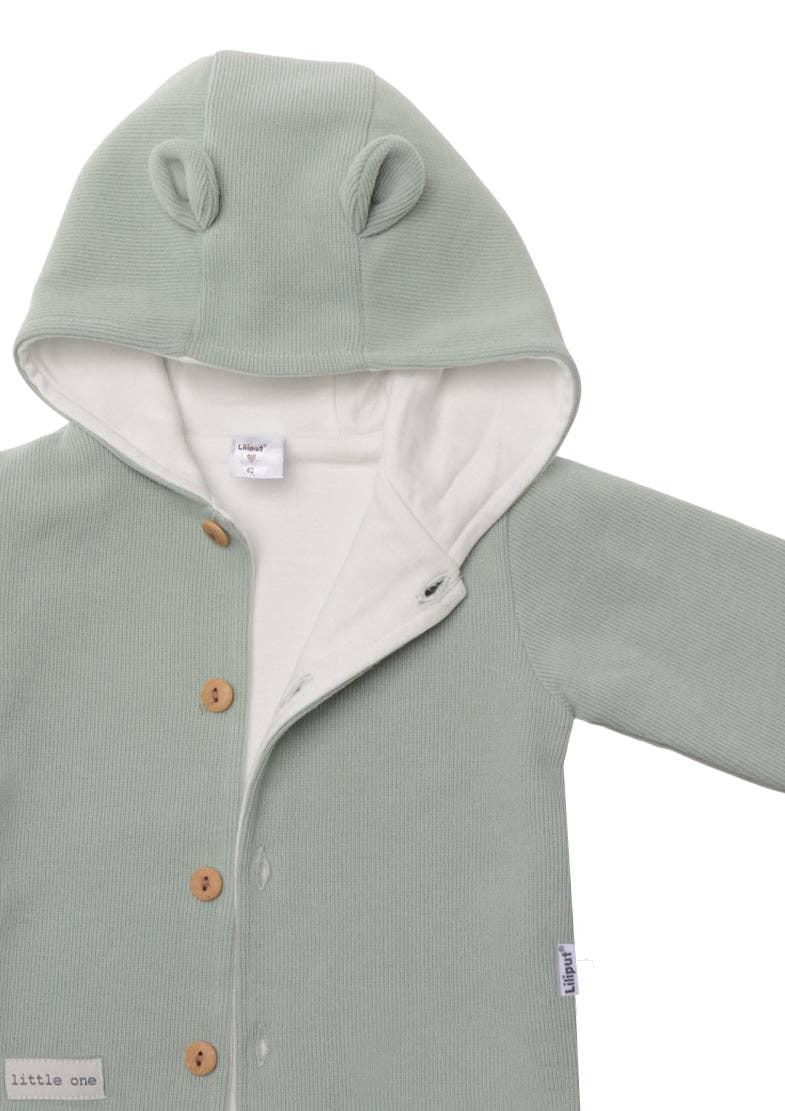 Schilfer Baby Rib-Strick-Jacke, leicht gefüttert, Kapuze mit Öhrchen, weiches Baumwollinterlock, Knöpfe in Holzoptik, perfekt für Alltag und Spiel.