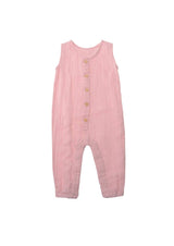 Kids Jumpsuit aus Musselin in rosenholz, ärmellos mit Holzknöpfen vorne, 100% Baumwolle, leicht und atmungsaktiv für warme Sommertage.